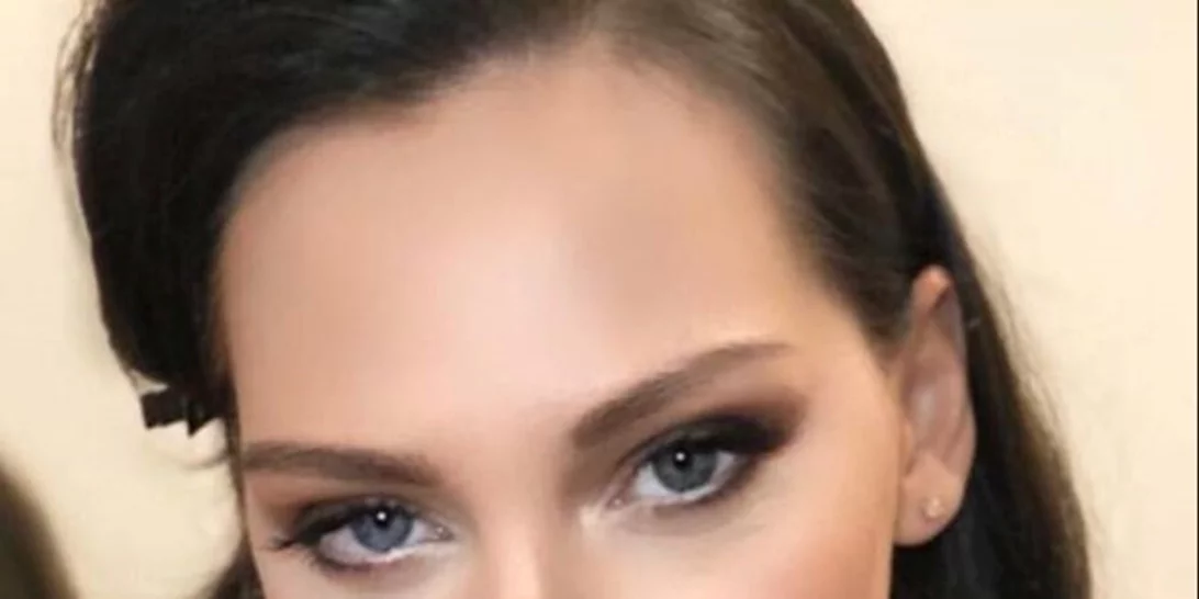 Και επισήμως ξανθιά | Η Υβόννη Μπόσνιακ φωτογραφίζεται ως blondie και μας δείχνει το νέο της χρώμα