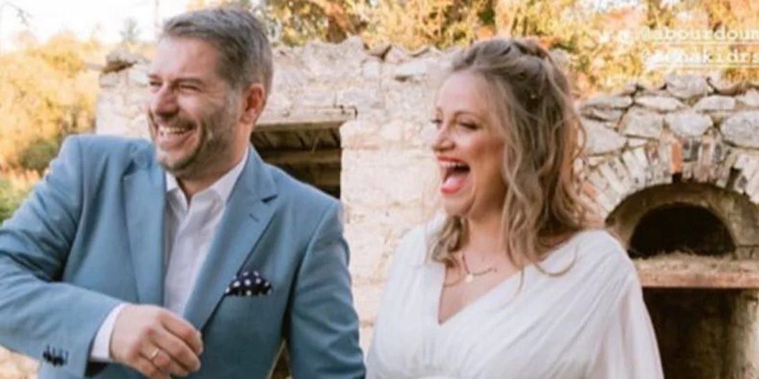 Λένα Δροσάκη | Η δημόσια ερωτική εξομολόγηση στον Αλέξανδρο Μπουρδούμη για τα 44α γενέθλιά του