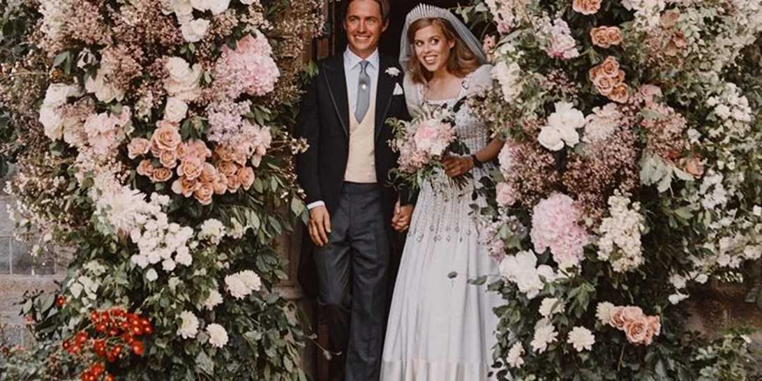 Η πριγκίπισσα Beatrice δανείστηκε το υπέροχο νυφικό της από τη βασίλισσα