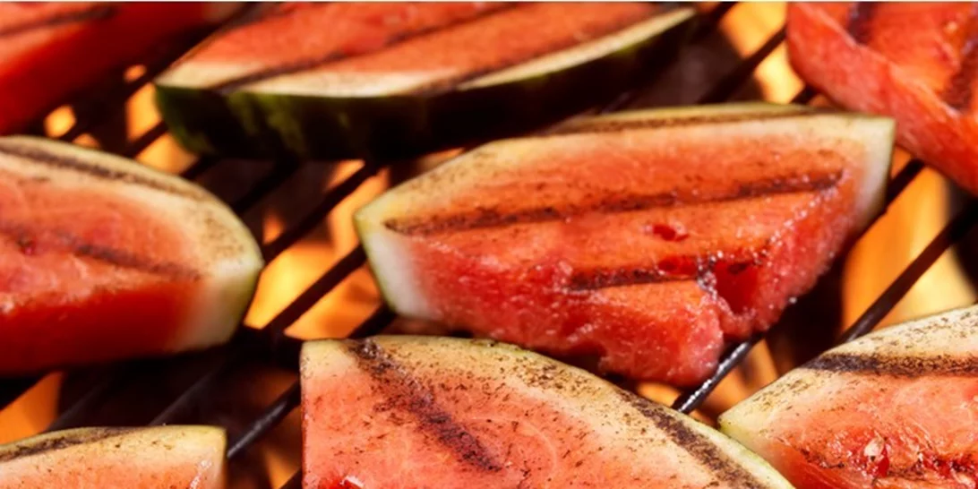 Καρπούζι στη σχάρα | Μία απροσδόκητα εύκολη, γρήγορη και νόστιμη εκδοχή του καρπουζιού