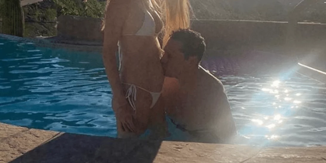 Εκείνος 51, εκείνη 25 και full in love | Ποιο ζευγάρι της showbiz περιμένει το πρώτο του παιδί