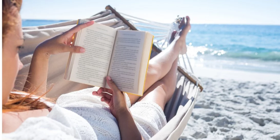 9 νέα βιβλία για να διαβάσεις στις διακοπές