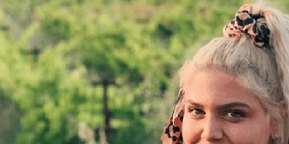 Νέο project, νέο hair look για τη Δανάη Μπάρκα | Με πιο μακριά μαλλιά και διαφορετικό χρώμα