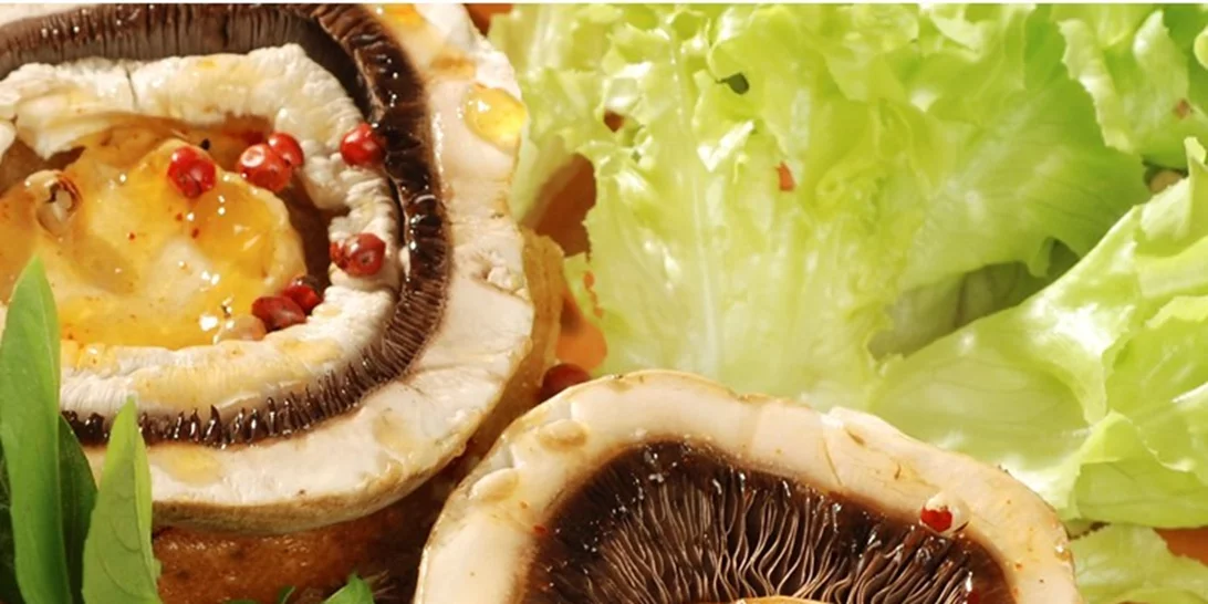 Ψητά πορτομπέλο με τρυφερά σαλατικά