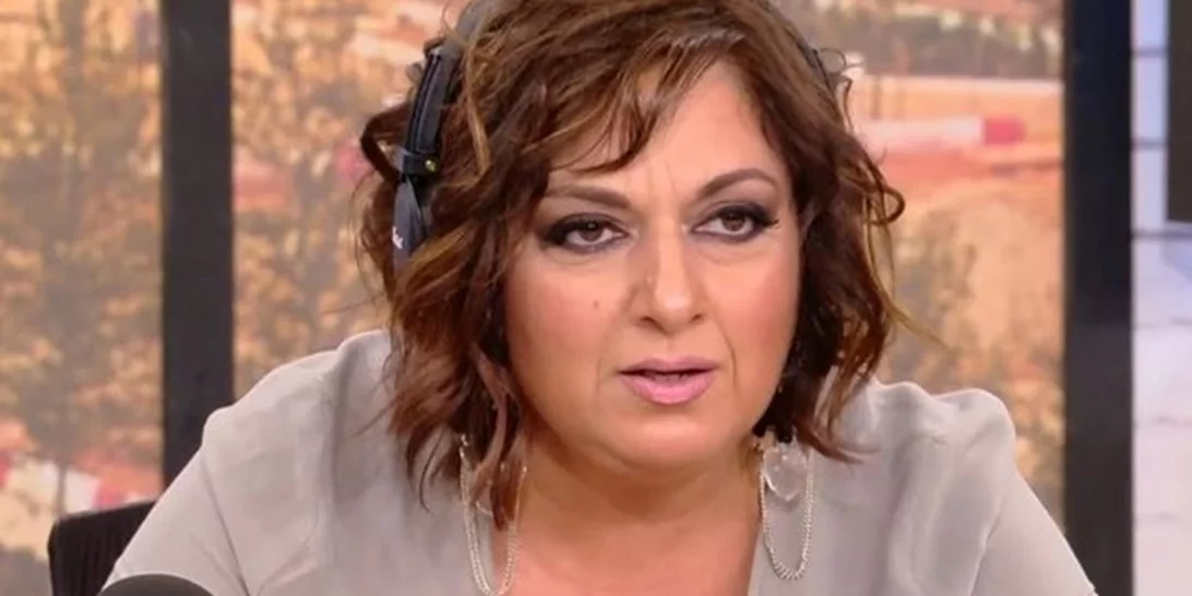 Celebrity News | Η κόντρα της Καστάνη με τη Μουτίδου, η απάντηση της Αντωνά στον Εμμανουηλίδη και τα νεύρα του Λιάγκα για τη συνέντευξη της Πισπιρίγκου