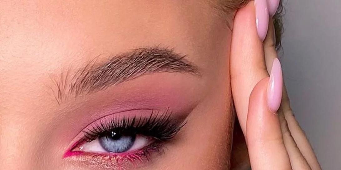 Πώς να μακρύνω τις βλεφαρίδες μου; 4 δοκιμασμένοι τρόποι που όντως φέρνουν αποτέλεσμα