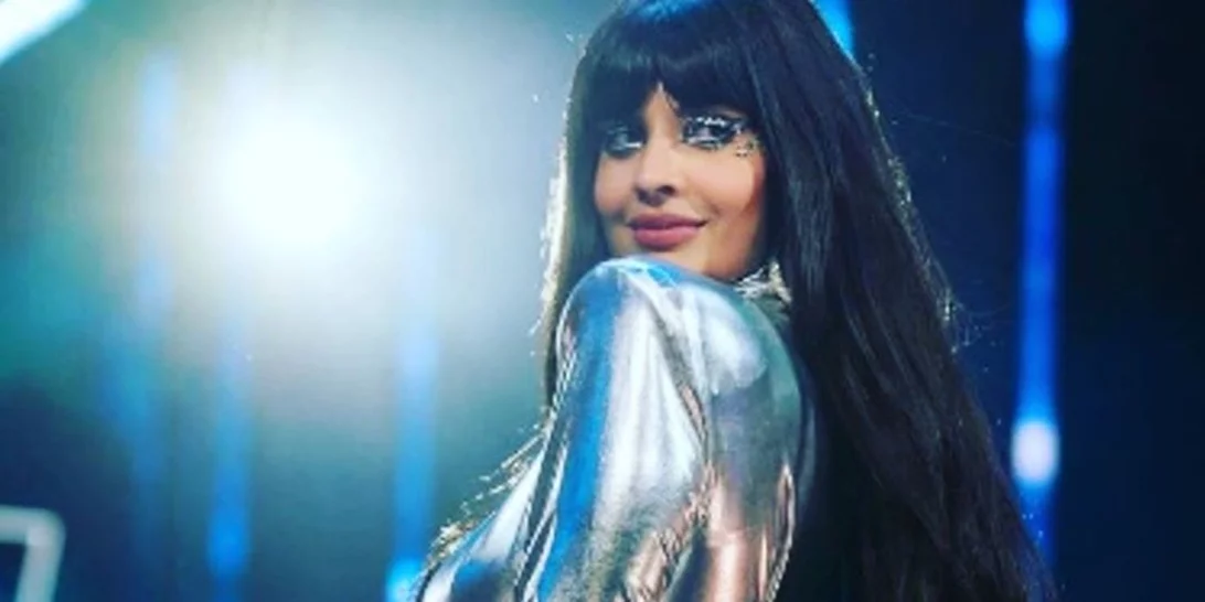 Η Jameela Jamil λέει ότι κάποιοι stars φοβούνται να μιλήσουν για το Black Lives Matter