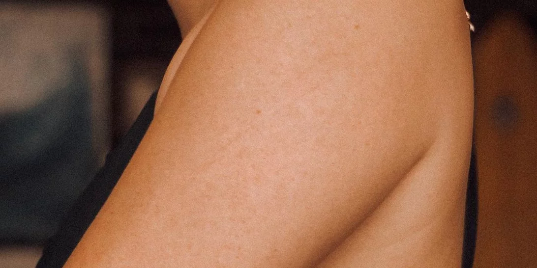 Πώς να φροντίσω το τατουάζ το καλοκαίρι; Τα dos και τα don'ts