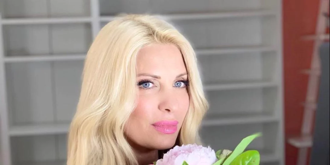 Ελένη Μενεγάκη | Έτσι την αποχαιρέτησαν τα τηλεοπτικά πρόσωπα και οι συνεργάτες της