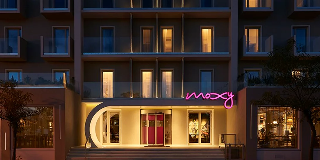 Moxy Patra Marina | Βρήκαμε το πιο instagramικό ξενοδοχείο και είναι στην Πάτρα