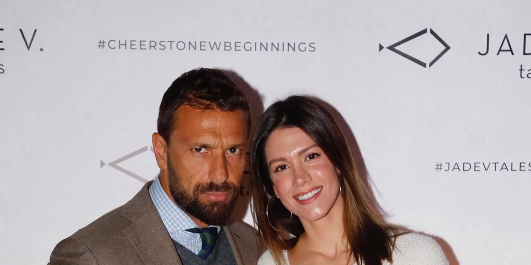 Νίκη Θωμοπούλου |  Φωτογραφίζεται με την 3,5 μηνών κόρη της με matchy-matchy outfits