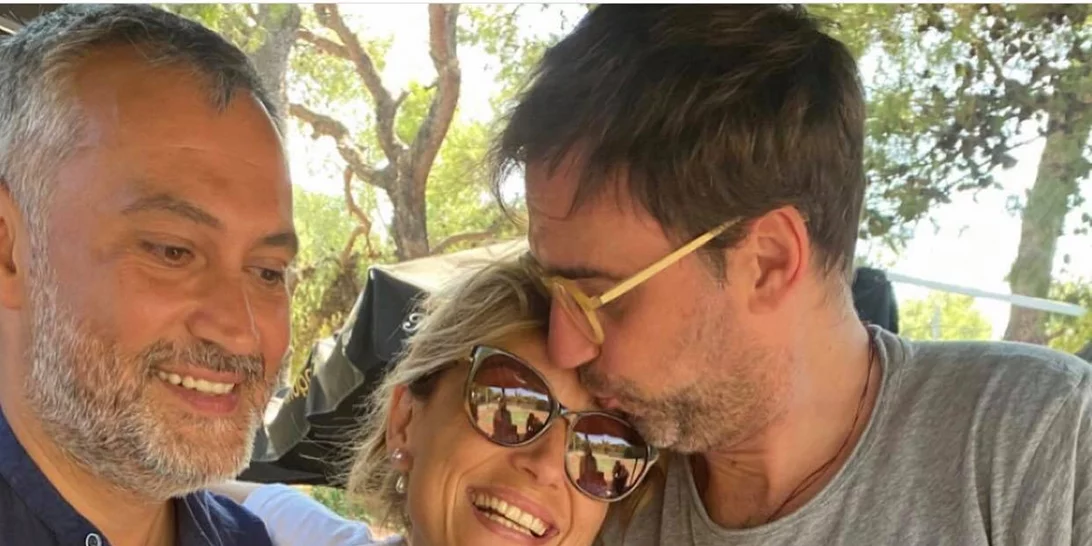 Γενέθλια για την Ευδοκία Ρουμελιώτη | Η φωτογραφία με τον σύζυγο και τον γιο της και η ηλικία της