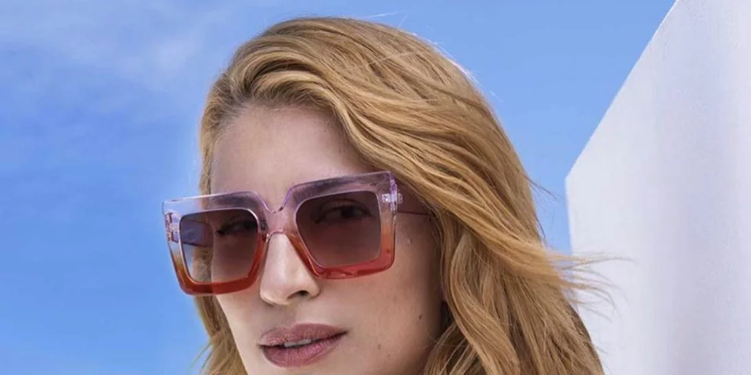 Salty Hair | Η Μαρία Ηλιάκη ποζάρει χωρίς μακιγιάζ και με μαλλιά μετά τη θάλασσα