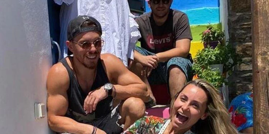 Βασιλική Μιλλούση | Ποζάρει με λεοπάρ μπικίνι και μας δείχνει τη φουσκωμένη της κοιλίτσα