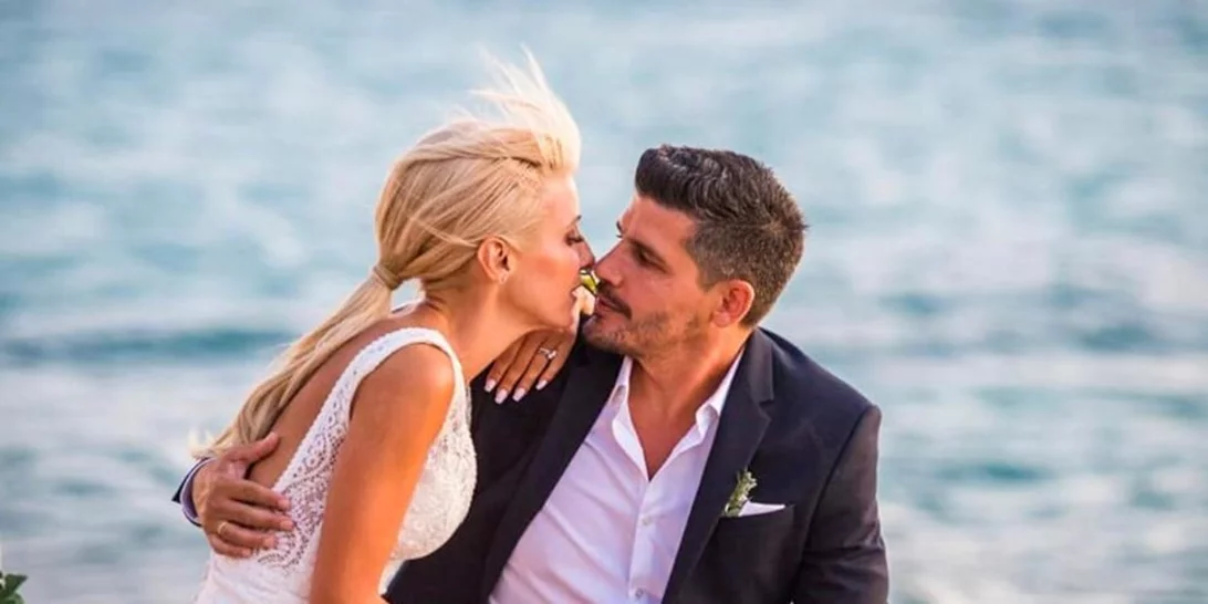 Νίκος Μάρκογλου-Μαρία Φραγκάκη | Σπάνιες αδημοσίευτες φωτογραφίες από τον γάμο του ζευγαριού