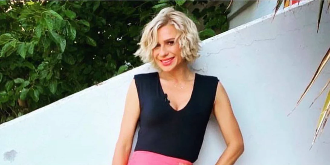 Κατερίνα Καραβάτου | Η σπάνια φωτογραφία της με μαγιό και οι άψογες αναλογίες της