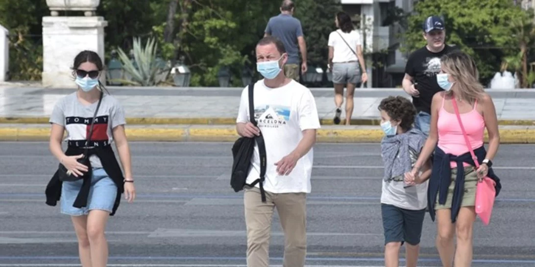 Επικίνδυνο "κοκτέιλ" κορονοϊού και ιού γρίπης φοβούνται οι επιστήμονες για τον χειμώνα