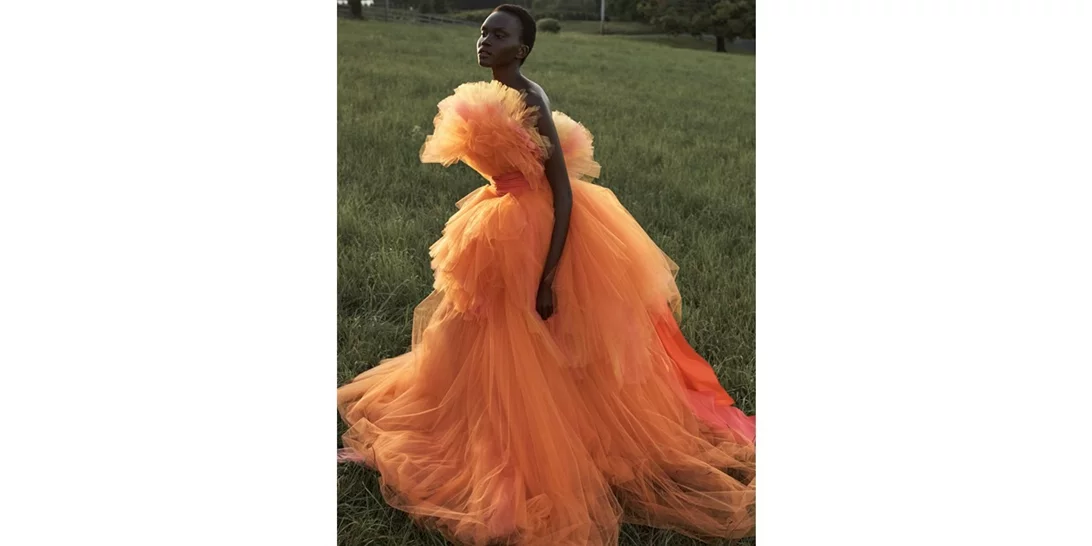 Ένα μίνι ντοκιμαντέρ από τον οίκο Carolina Herrera προβάλλεται στο πλαίσιο της Εβδομάδας Μόδας της Νέας Υόρκης