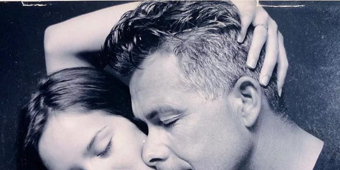 «17 χρόνια και συνεχίζουμε» | Η Anita Brand δημοσίευσε την πιο τρυφερή φωτογραφία με τον Χάρη Χριστόπουλο από το 2003