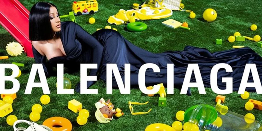 Η Cardi B είναι το πρόσωπο στη νέα καμπάνια του οίκου Balenciaga