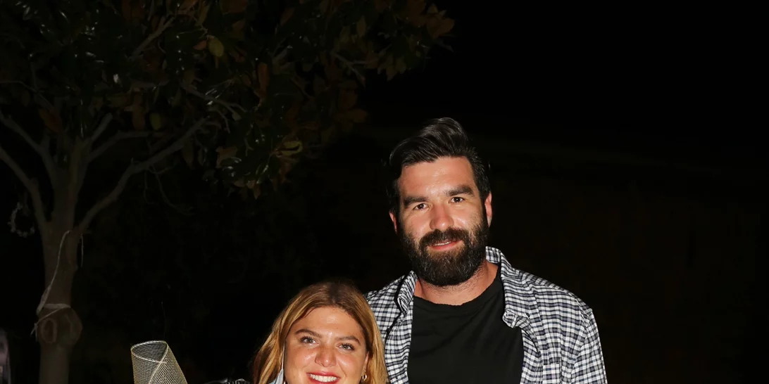 Δανάη Μπάρκα | Με μαύρο δερμάτινο φόρεμα στην έξοδό της με τον Πάνο Αδαμόπουλο