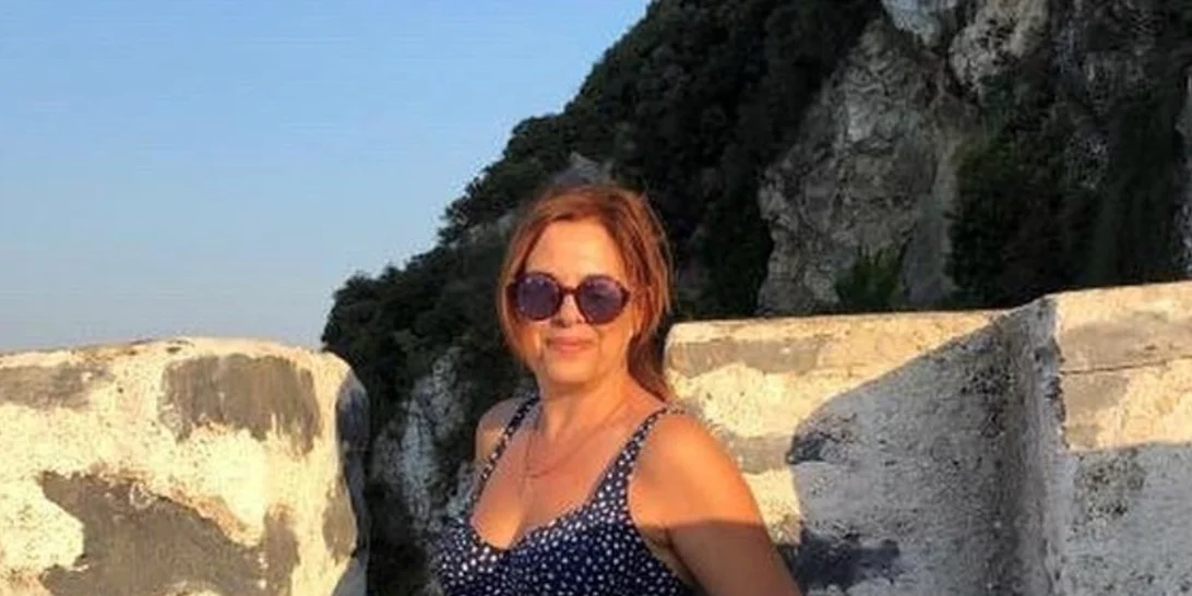 Το καλοκαίρι συνεχίζεται | Η Ελένη Ράντου ποζάρει με μαγιό