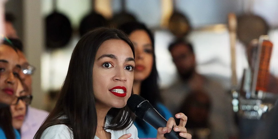 The Politics of Beauty | "Γκρεμίζοντας" την πατριαρχία ένα κραγιόν τη φορά