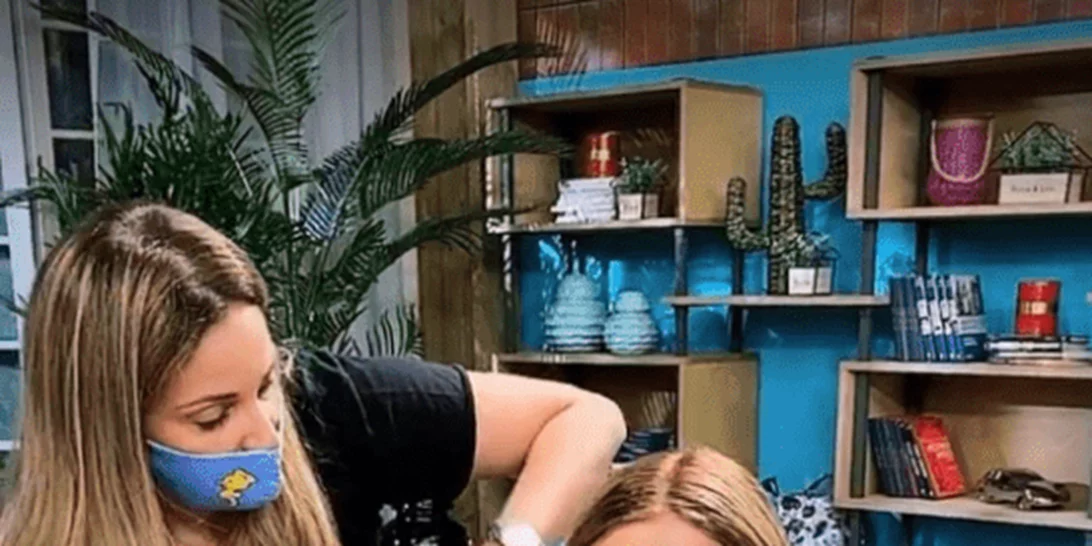 Πάμε Δανάη και πάμε όλοι μαζί να πούμε ένα μεγάλο μπράβο στην τέλεια εμφάνισή της!