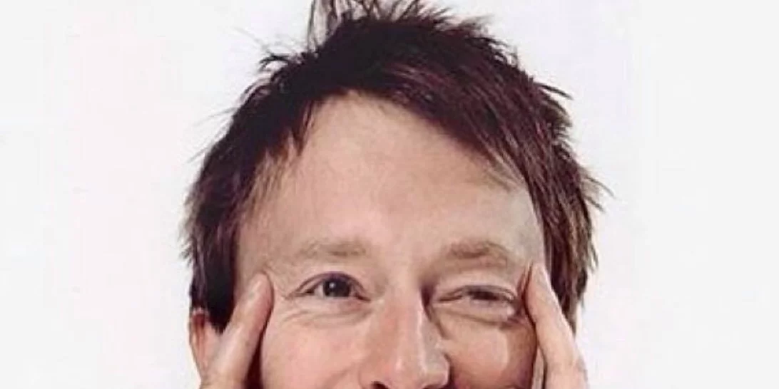 Ο Thomas Yorke παντρεύτηκε τη σύντροφό του Dajana Roncione στη Σικελία