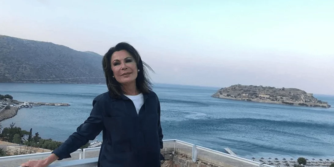 Τι φόρεσε η Γιάννα Αγγελοπούλου στην επίσκεψη της στον Άη Στράτη