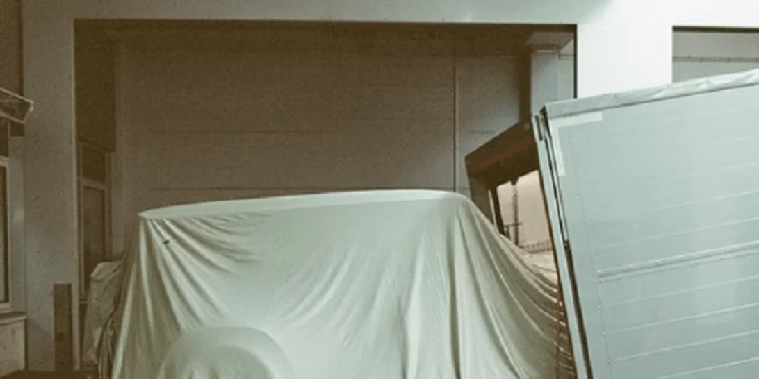 Ο Virgil Abloh ενθαρρύνει νέους σχεδιαστές, συμμετέχοντας σε επανασχεδιασμό του G-Wagen