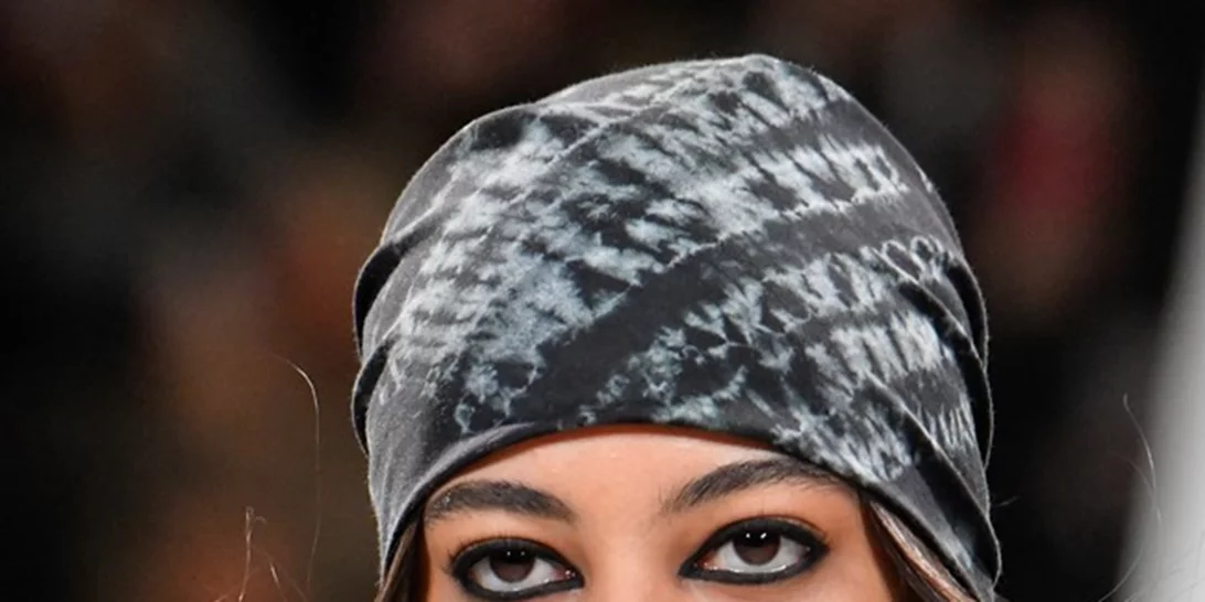 Φουλάρια και κορδέλες στα μαλλιά | Πώς να τα φορέσεις το φθινόπωρο