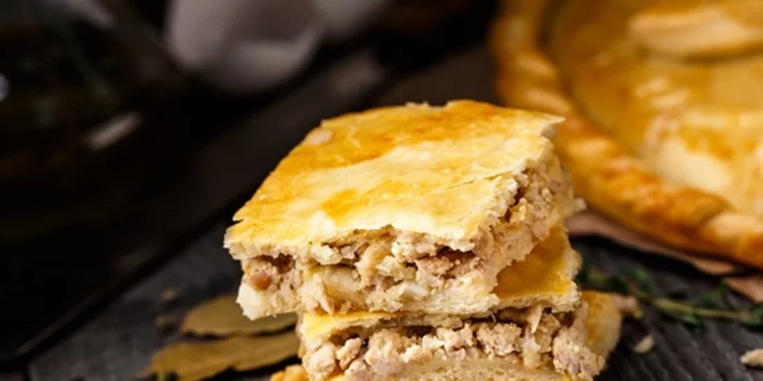 Μπουγάτσα με κοτόπουλο και τυρί