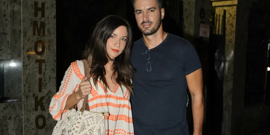 Κατερίνα Γερονικολού | Με look που δίχασε σε θεατρική έξοδο με τον Γιάννη Τσιμιτσέλη