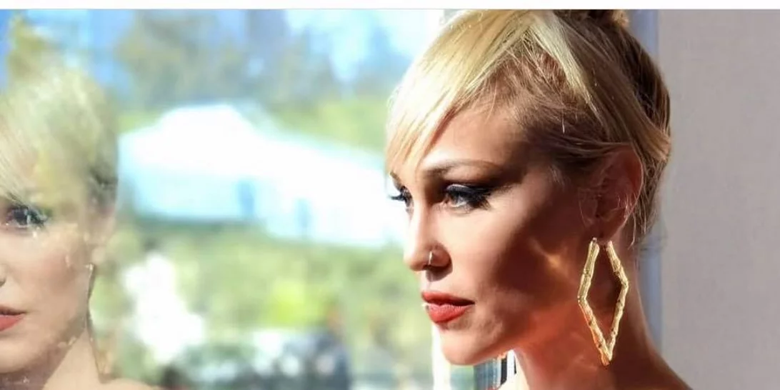 Θύμα διαδικτυακής απάτης η Πηνελόπη Αναστασοπούλου (vid)