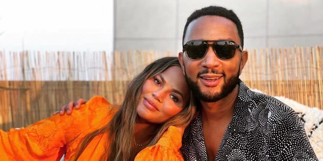 Ο John Legend αφιερώνει τη συγκινητική ερμηνεία του στην Chrissy Teigen