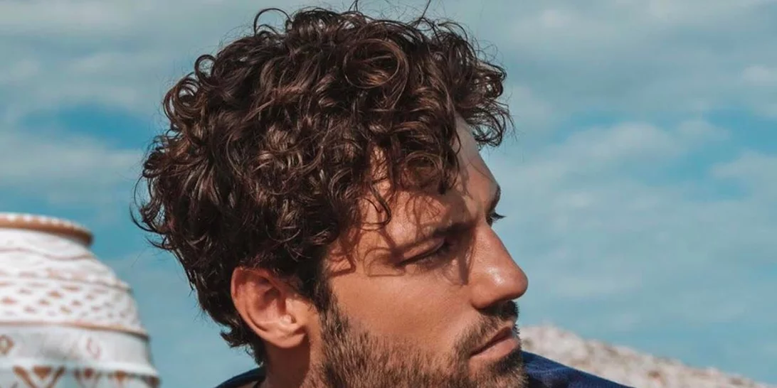 Νεαρή τραγουδίστρια αποκαλύπτει: «Το αγόρι μου ζήλεψε όταν με έκανε follow ο Κωνσταντίνος Αργυρός»