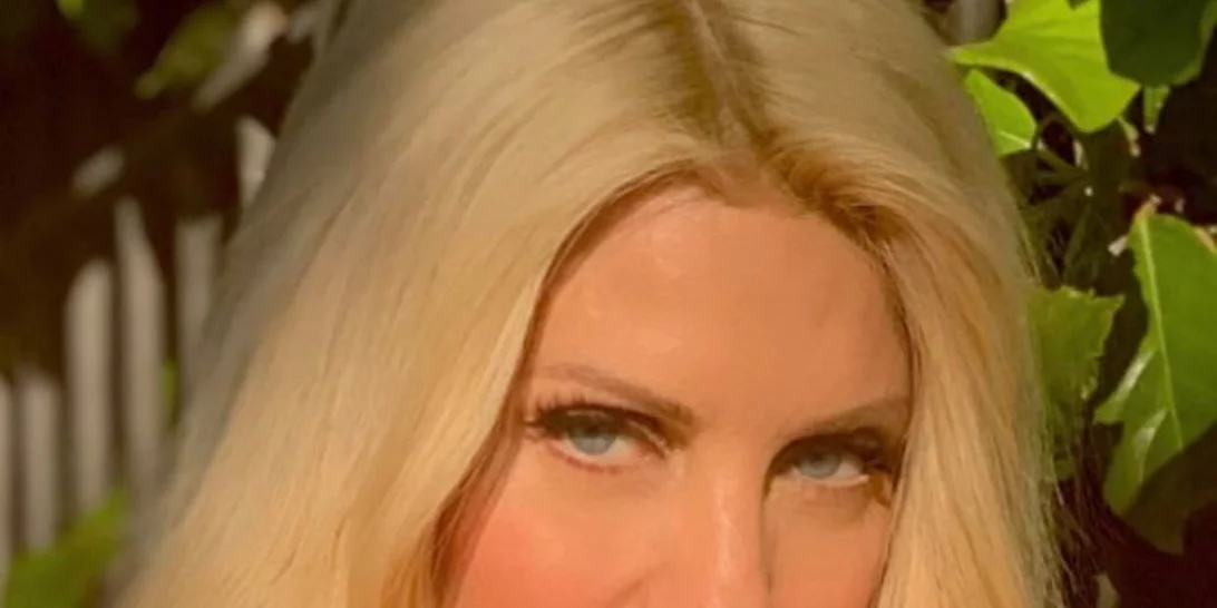 «Μ' αρέσει να κοιτάζω τους ανθρώπους στα μάτια» | Η όλο νόημα φωτογραφία της Ελένης Μενεγάκη