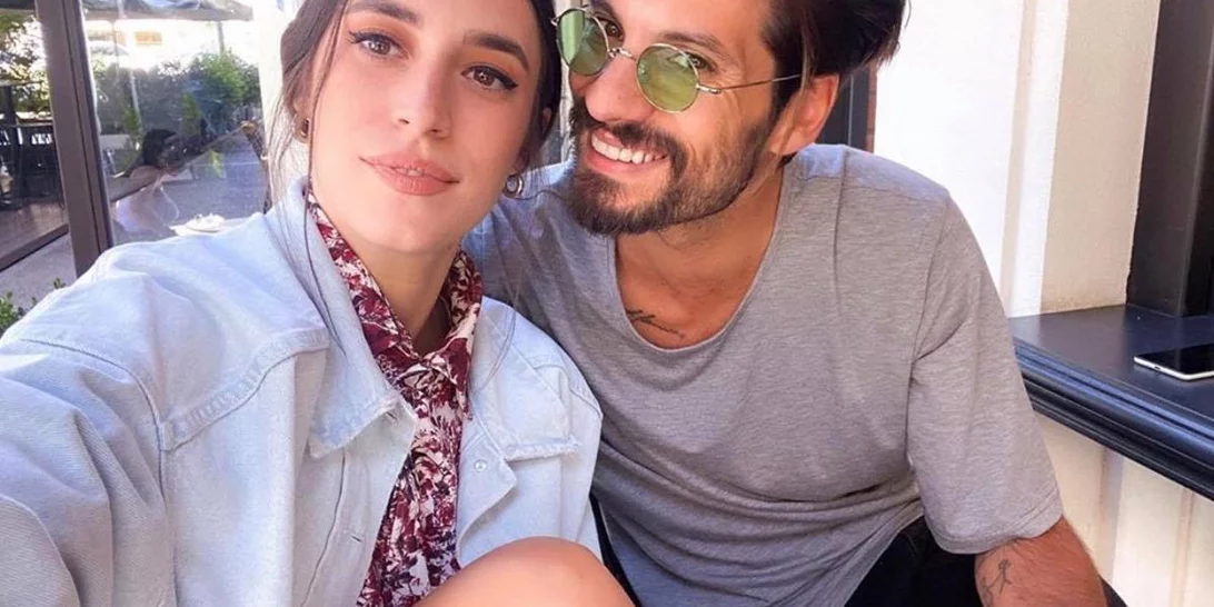 Ραφαέλα Ψαρού | Η σύζυγος του Γιώργου Καράβα ποζάρει σε προχωρημένη εγκυμοσύνη