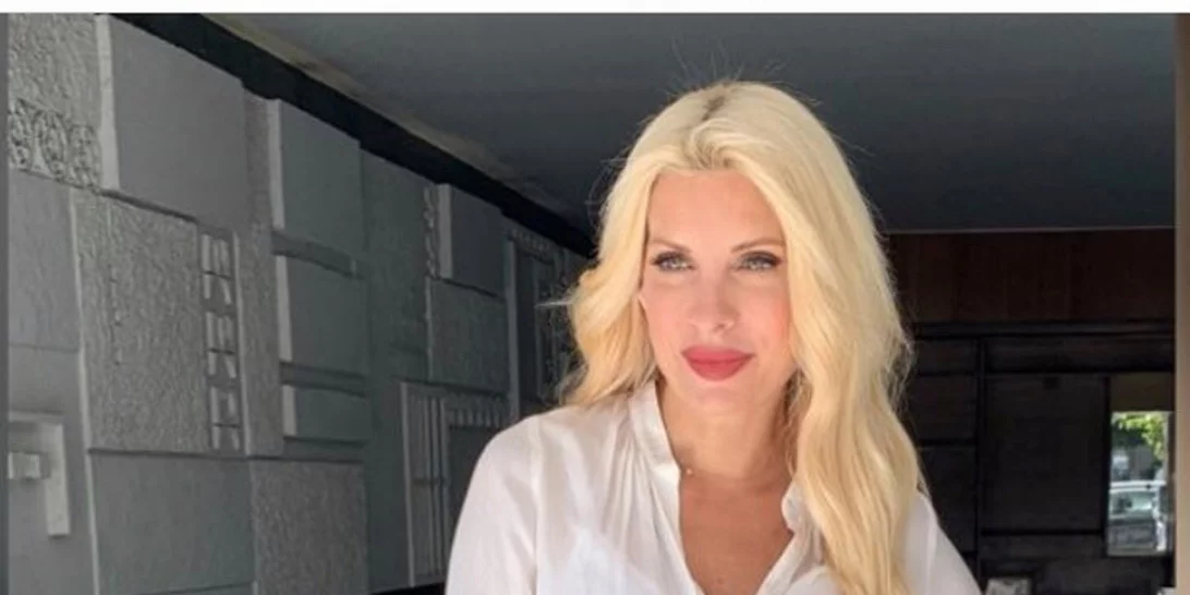 Ελένη Μενεγάκη | Το office look στο οποίο επένδυσε και το σχόλιό της