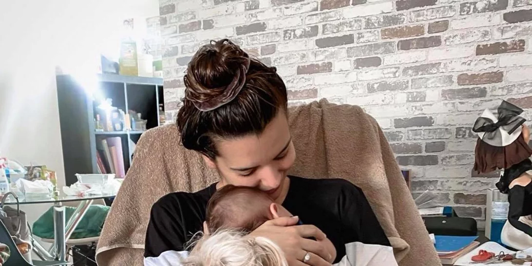 Νικολέττα Ράλλη | Η πρώτη φωτογραφία από το νέο της σπίτι με την τεσσάρων μηνών κόρη της