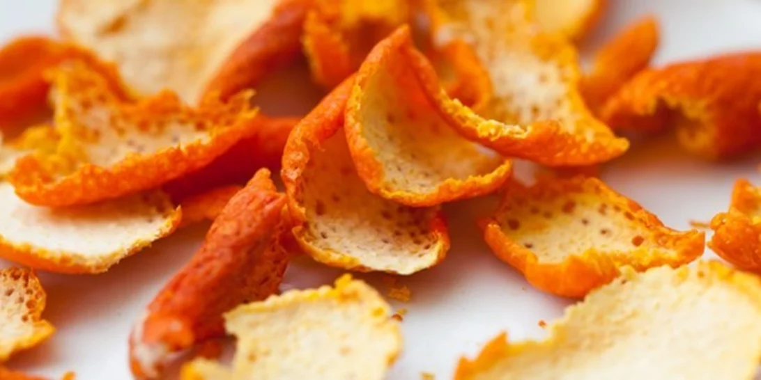 Φλούδες πορτοκαλιού με ζάχαρη