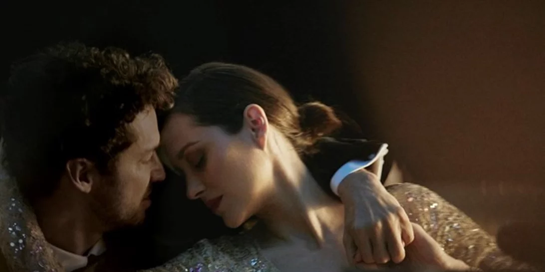 Το νέο φιλμ για το εμβληματικό Chanel No.5 θα σε ταξιδέψει μέχρι το φεγγάρι