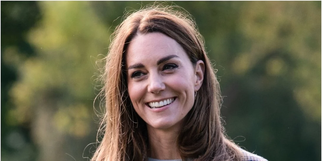 Kate Middleton | Με οικονομικό πουκάμισο που θα φορέσεις στα επαγγελματικά video calls αλλά και στο γραφείο