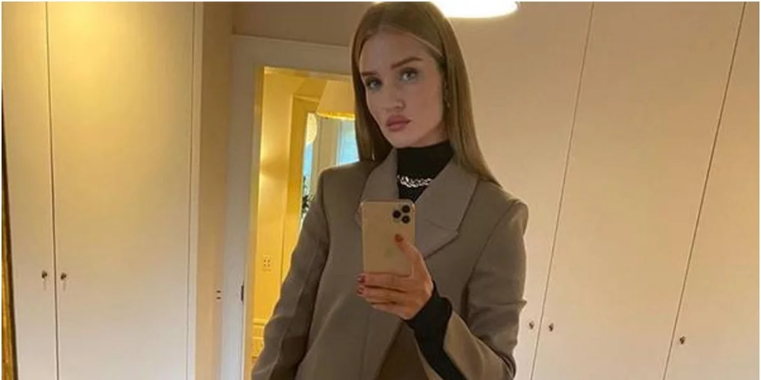 Μην αγοράσεις πανωφόρι πριν δεις τη συλλογή της Rosie Huntington-Whiteley