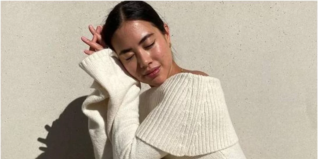 Tα πλεκτό φόρεμα που λατρεύει το Instagram κυκλοφορεί στα Zara και κοστίζει λιγότερο από 30 ευρώ