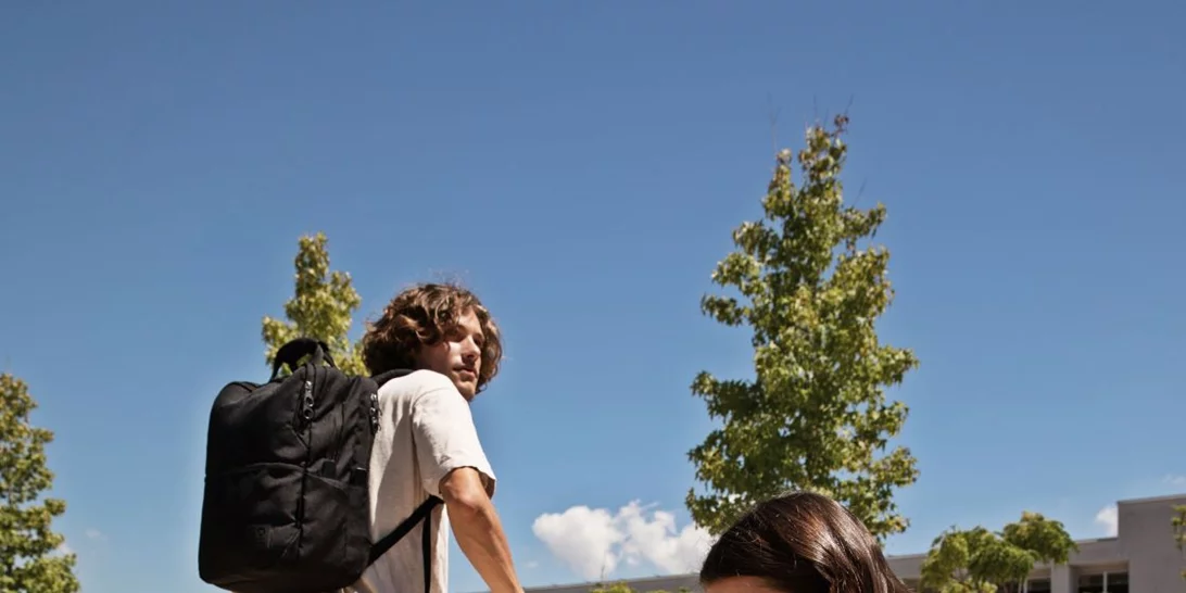 Go Carpisa | 30 πλαστικά μπουκάλια, 1 βαλίτσα