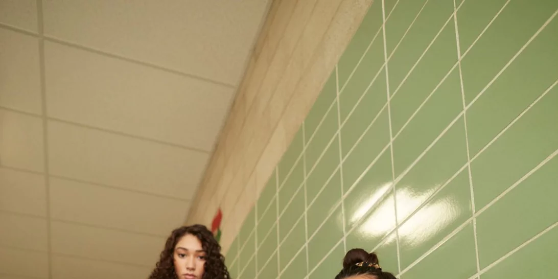 Κλασικά με ένα twist αυτά τα sneakers αξίζουν την προσοχή σου