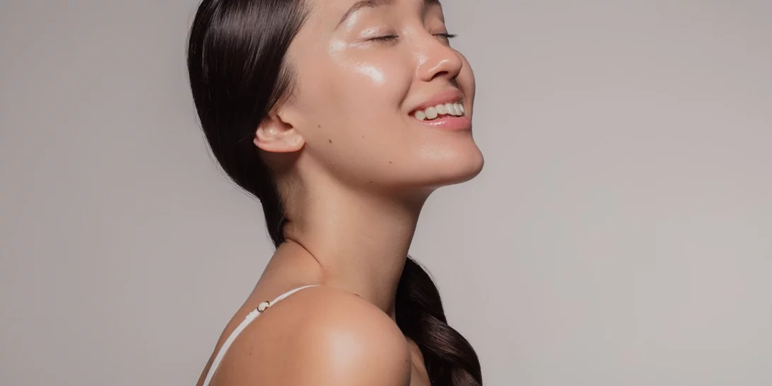 Αμέλησες το ντεμακιγιάζ προσώπου; Τι μπορεί να συμβεί στην επιδερμίδα σου