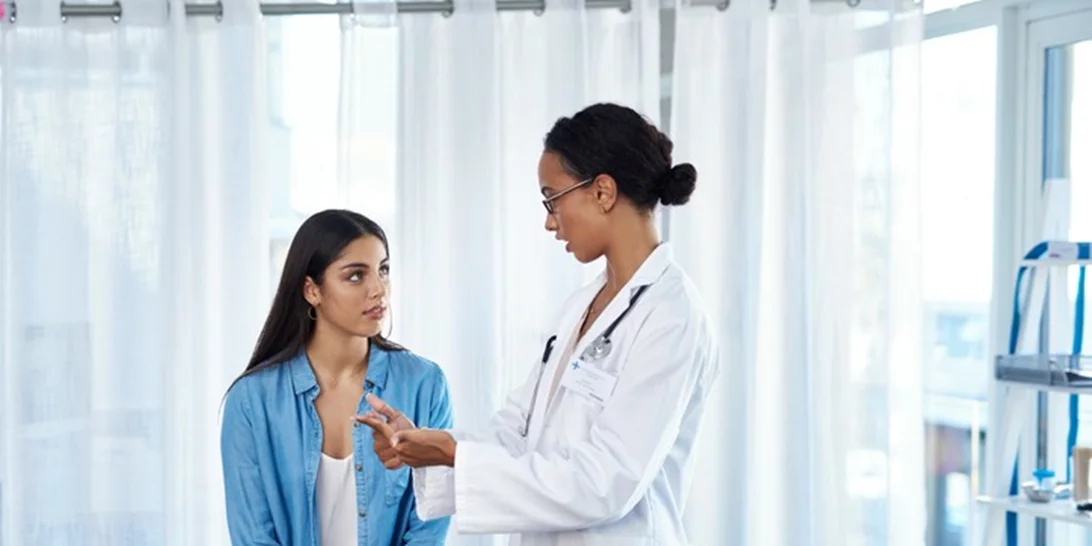 Γιατί όλο και περισσότερες υγιείς γυναίκες αποφασίζουν να καταψύξουν τα ωάριά τους;